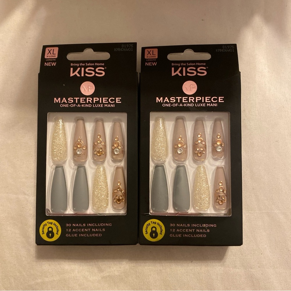 Kiss Masterpiece Luxe Mani with Gold and Gray Accents LOT OF 2